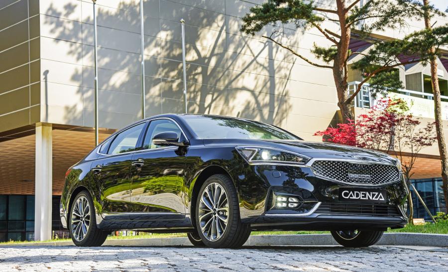  Kia Cadenza 2016 года  (фото 10 из 24)